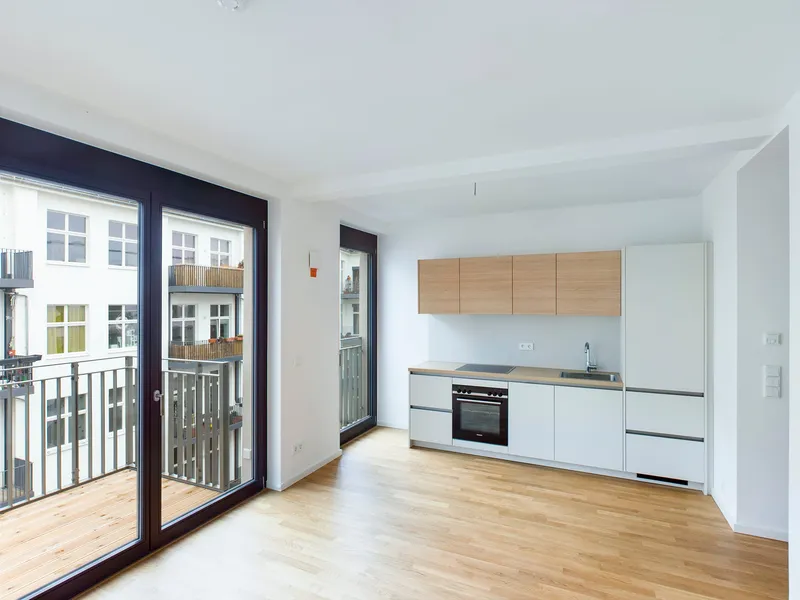 Unmöbliert 2-Zimmer-Wohnung mit Balkon im "Embassy" — photo 1
